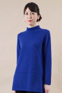 ルーズネックチュニック